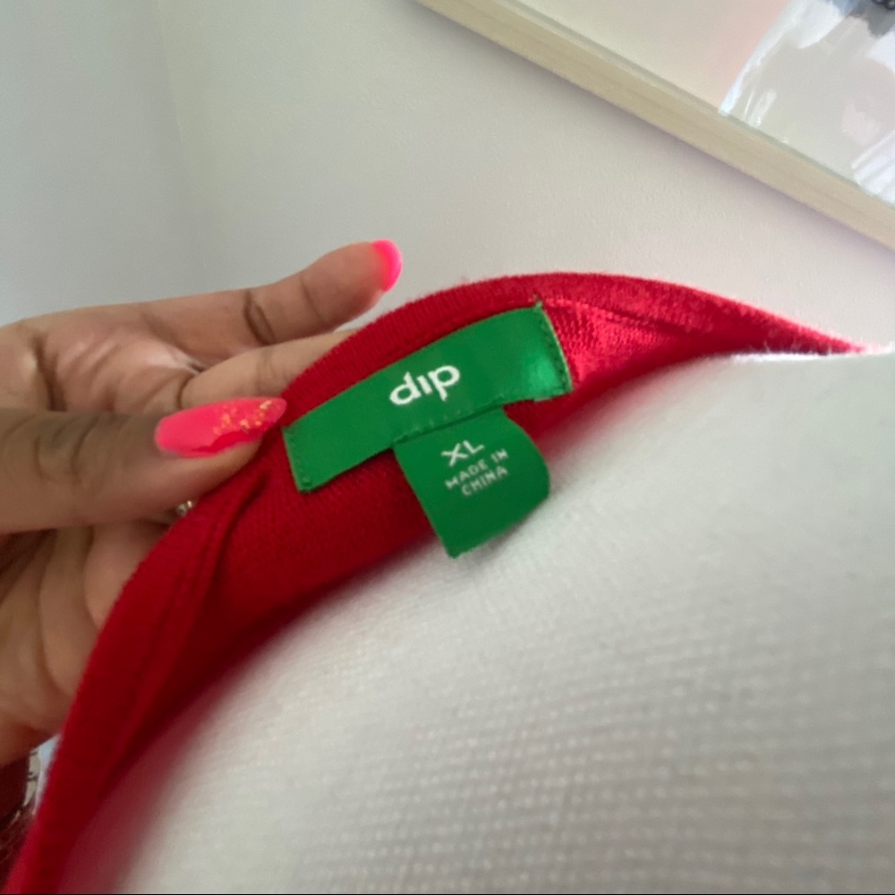 Red sweater - Picture 2 of 2